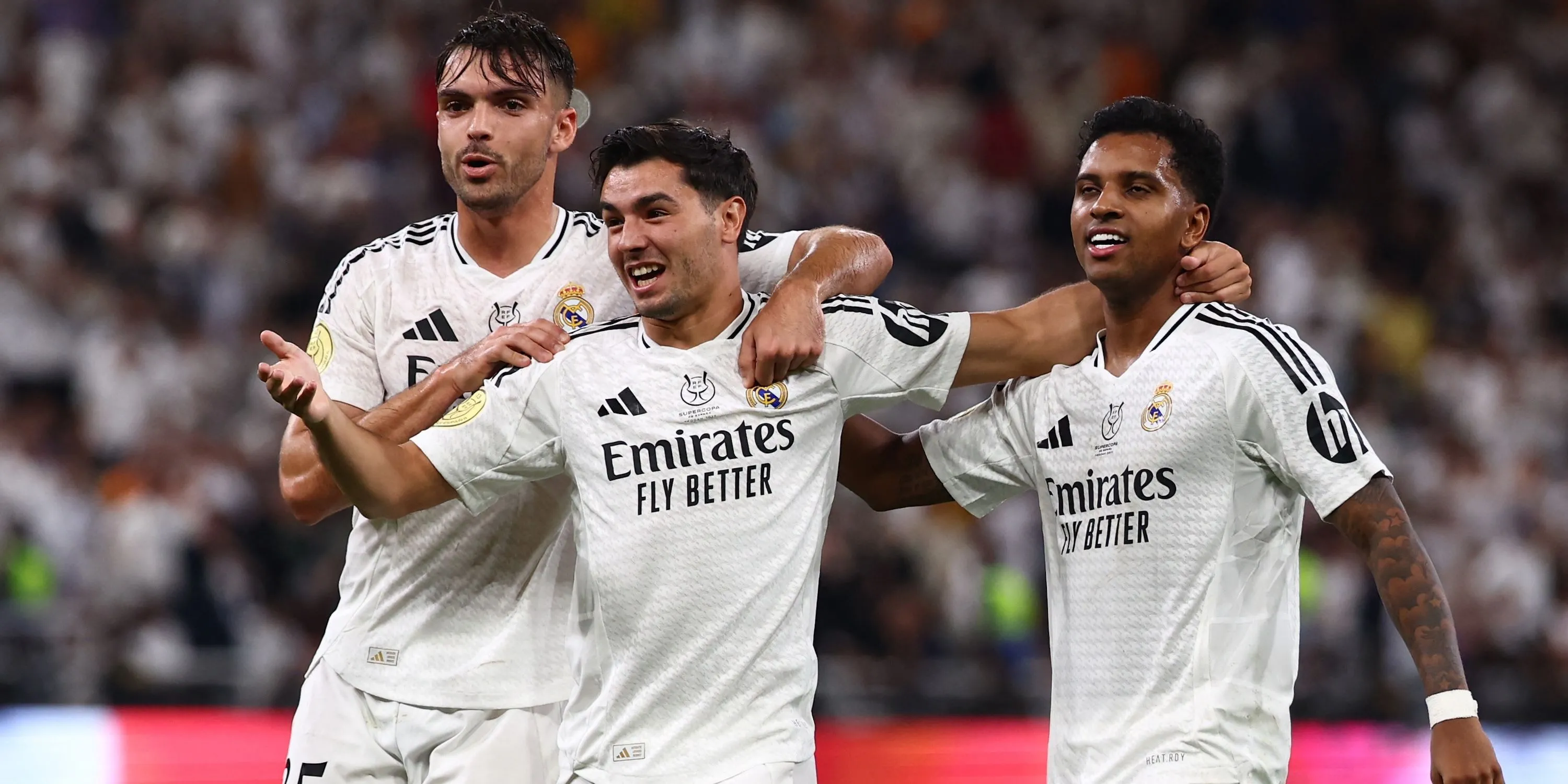 Brahim Diaz ăn mừng cùng đồng đội tại Real Madrid