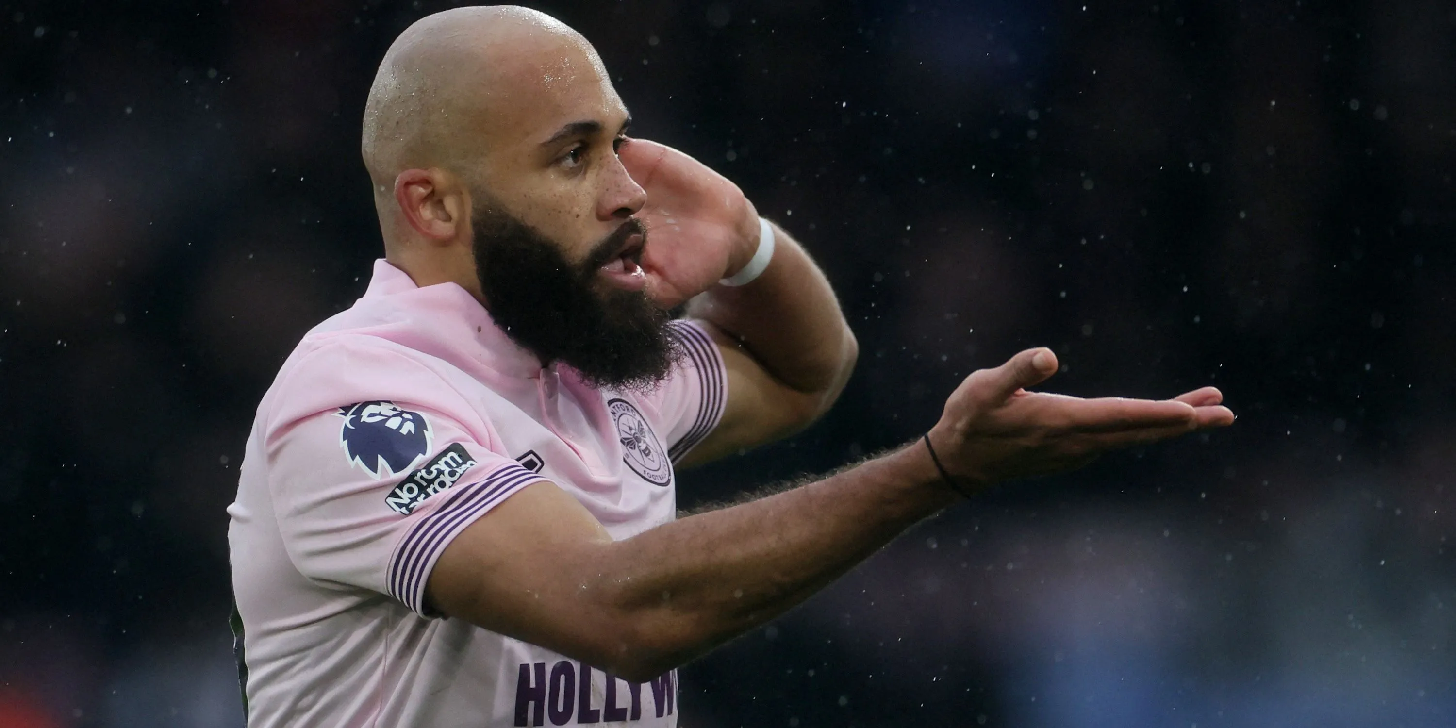 Bryan Mbeumo ăn mừng bàn thắng đầu tiên cho Brentford tại Premier League