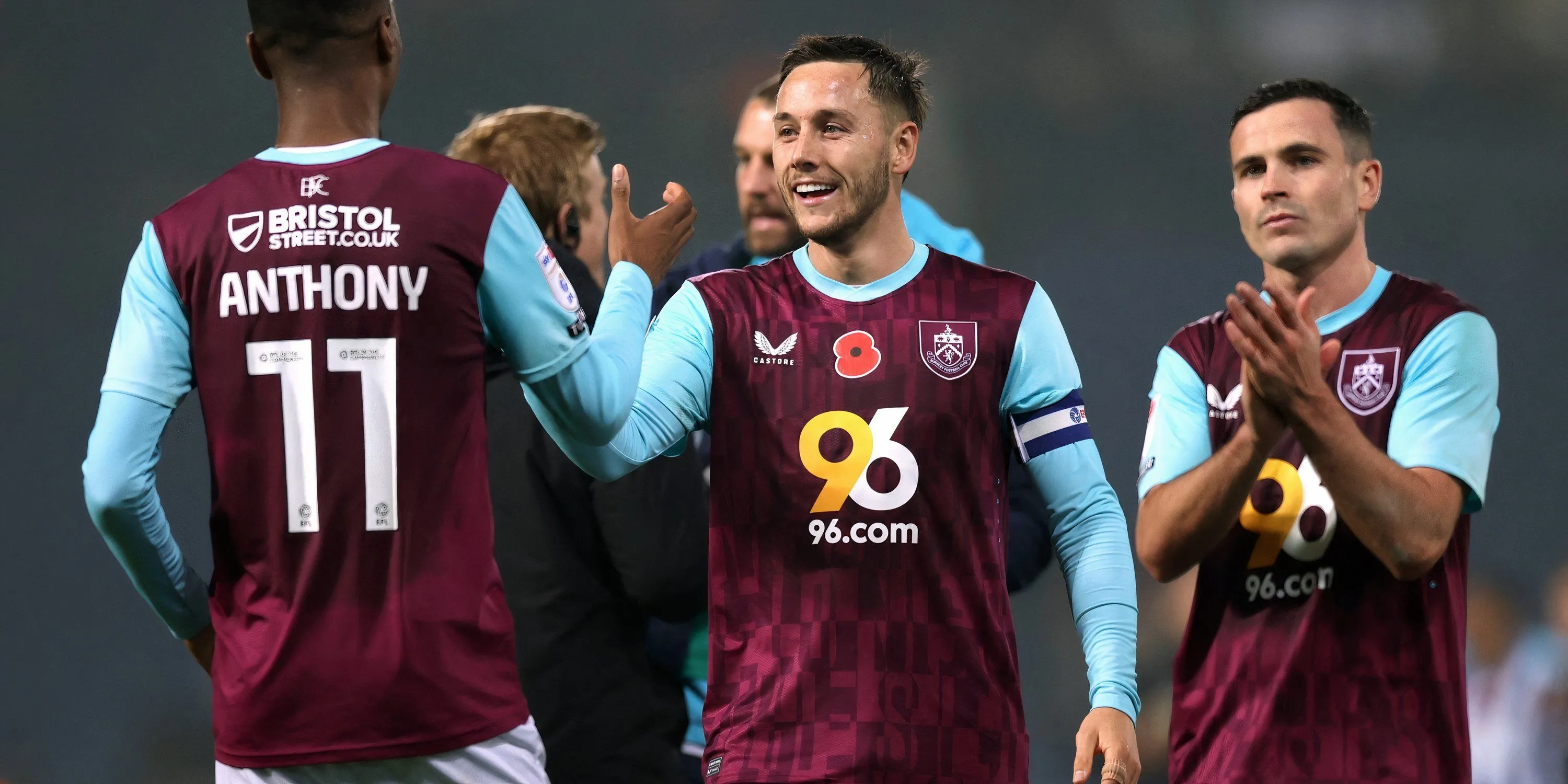 Chân dung tiền vệ Josh Brownhill của Burnley.