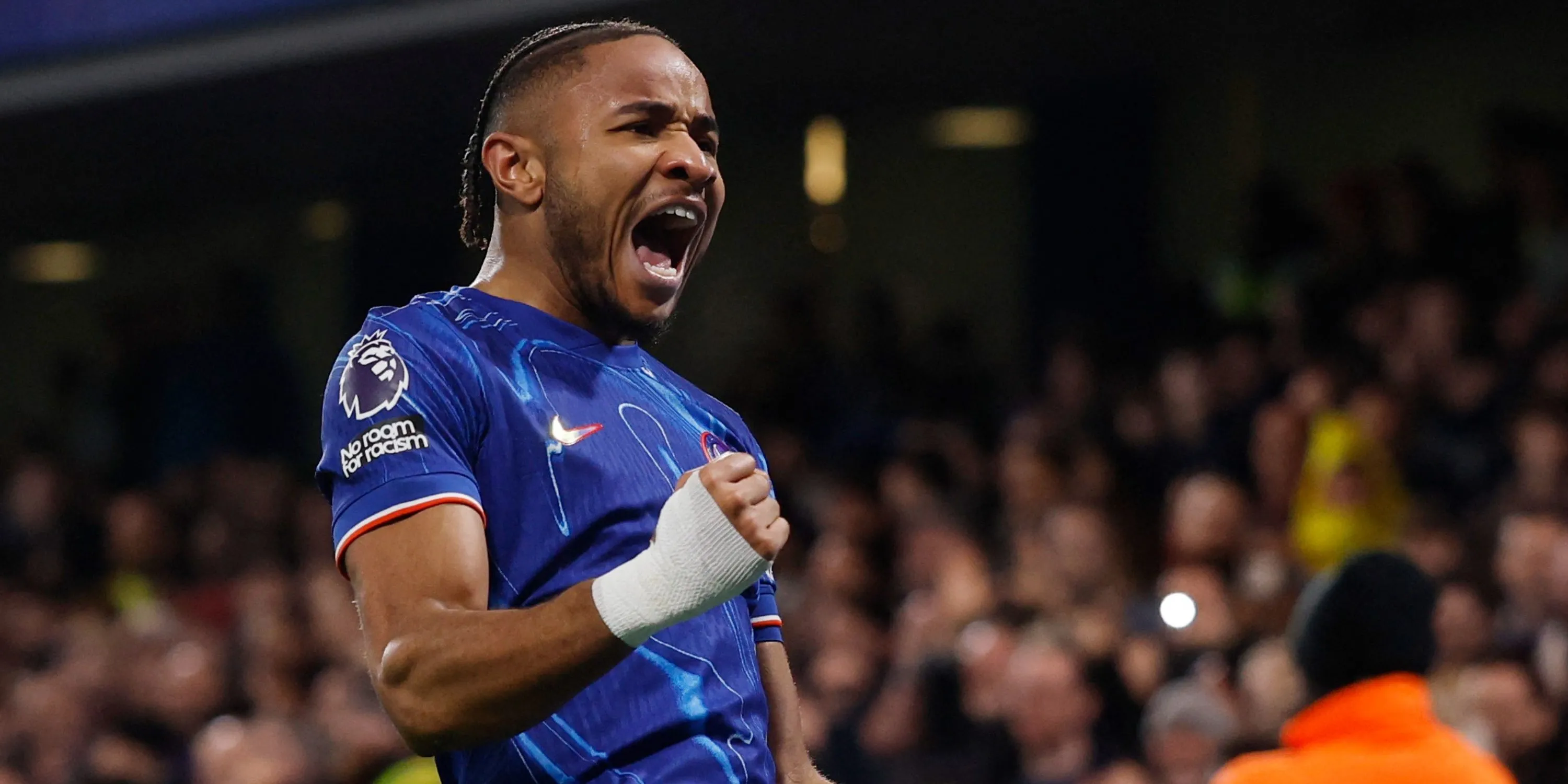 Christopher Nkunku đối mặt tương lai bất định tại Chelsea sau mùa giải khó khăn.