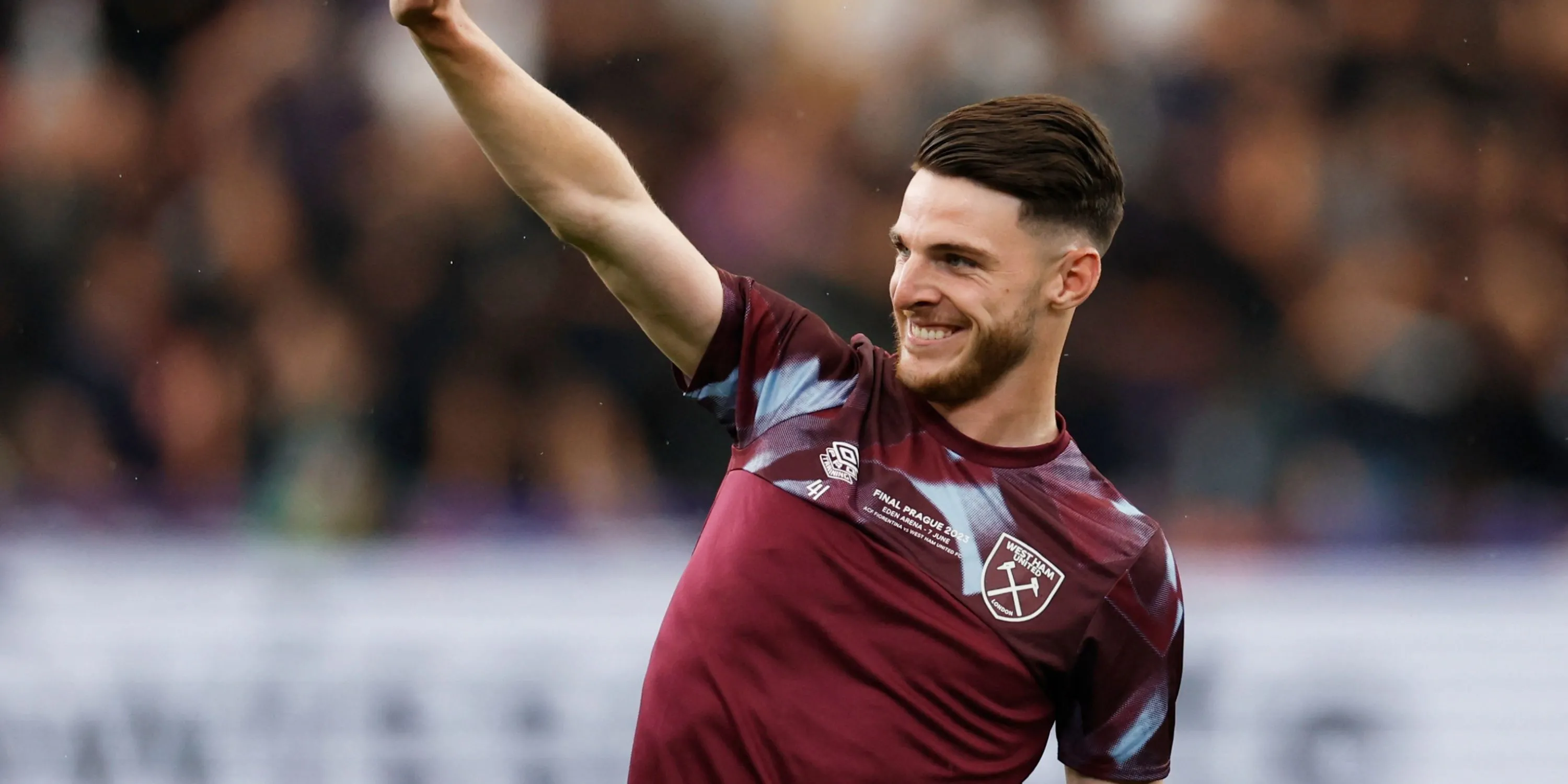 Declan Rice thi đấu cho West Ham United trước khi chuyển đến Arsenal.