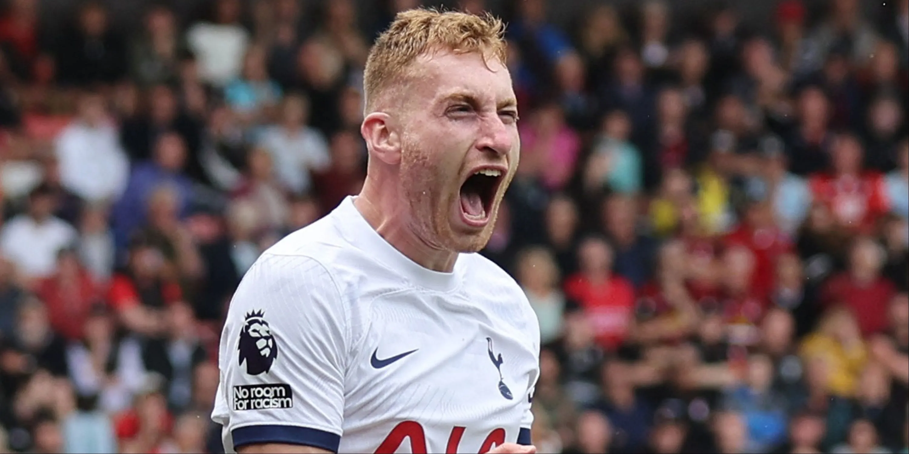 Dejan Kulusevski của Tottenham Hotspur trên sân cỏ