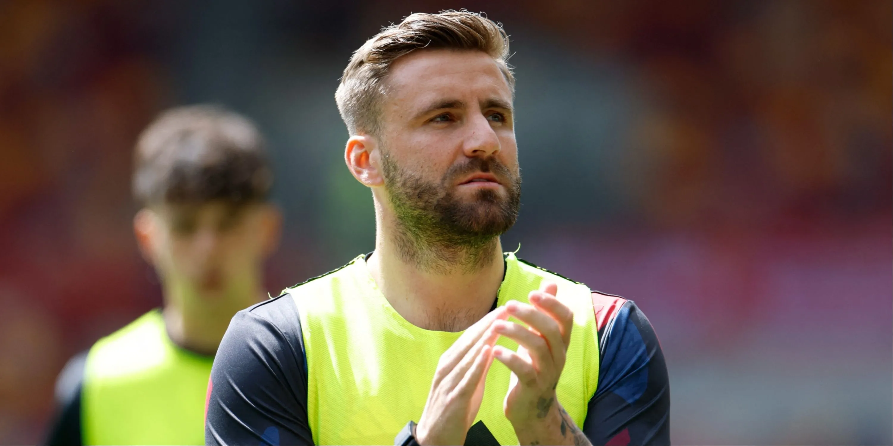 Hậu vệ Luke Shaw trong màu áo Man United thể hiện sự thất vọng