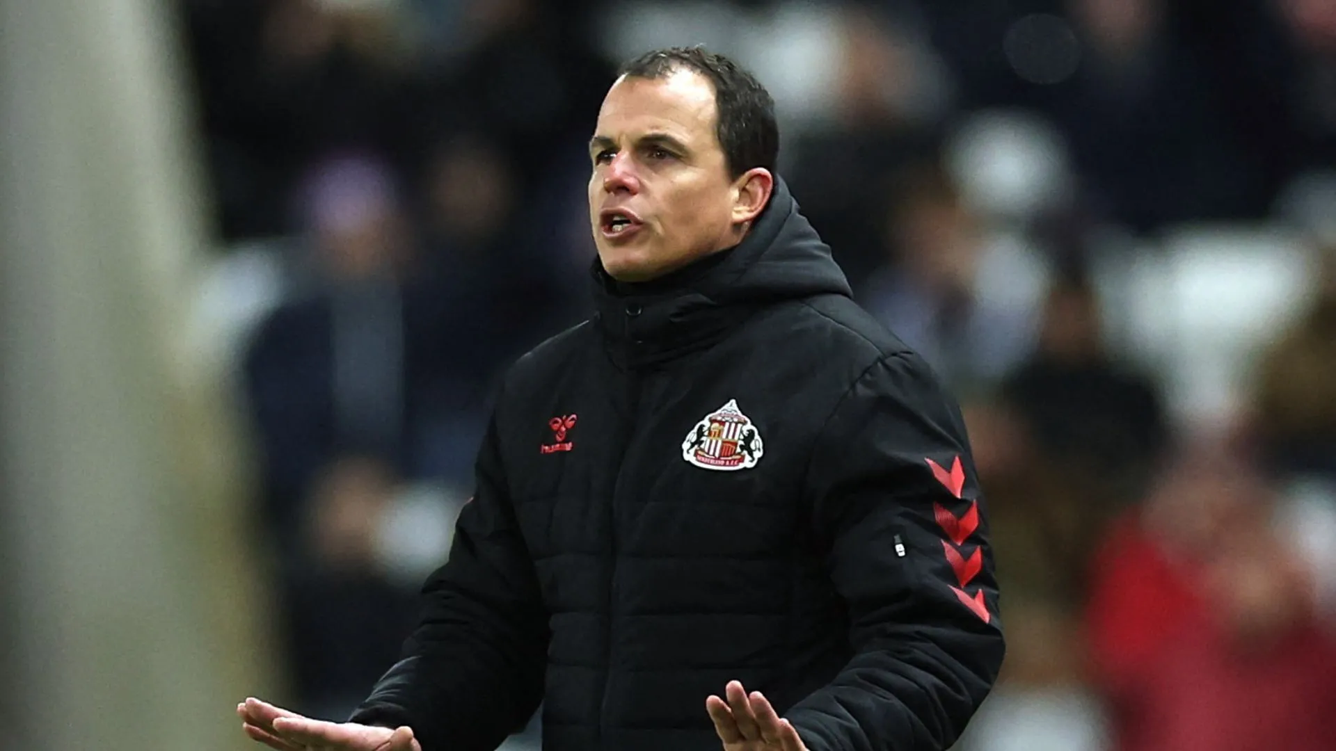 HLV Regis Le Bris của Sunderland