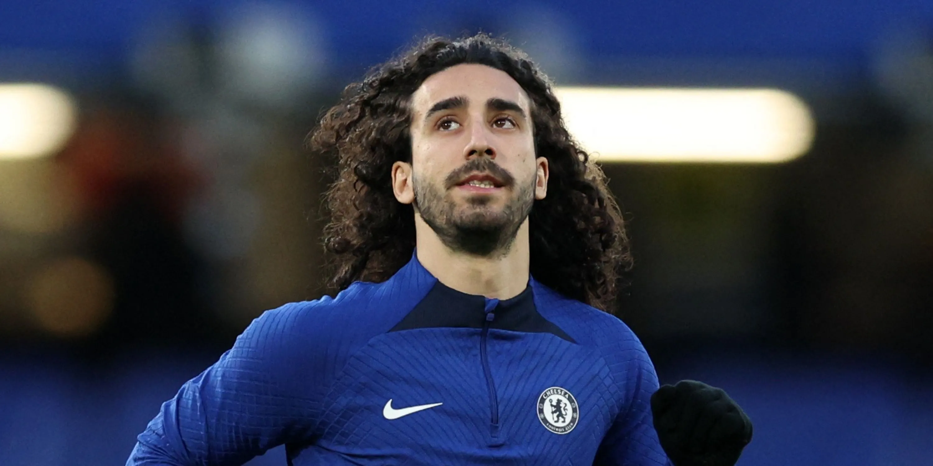 Marc Cucurella thi đấu ở vị trí hậu vệ trái cho Chelsea