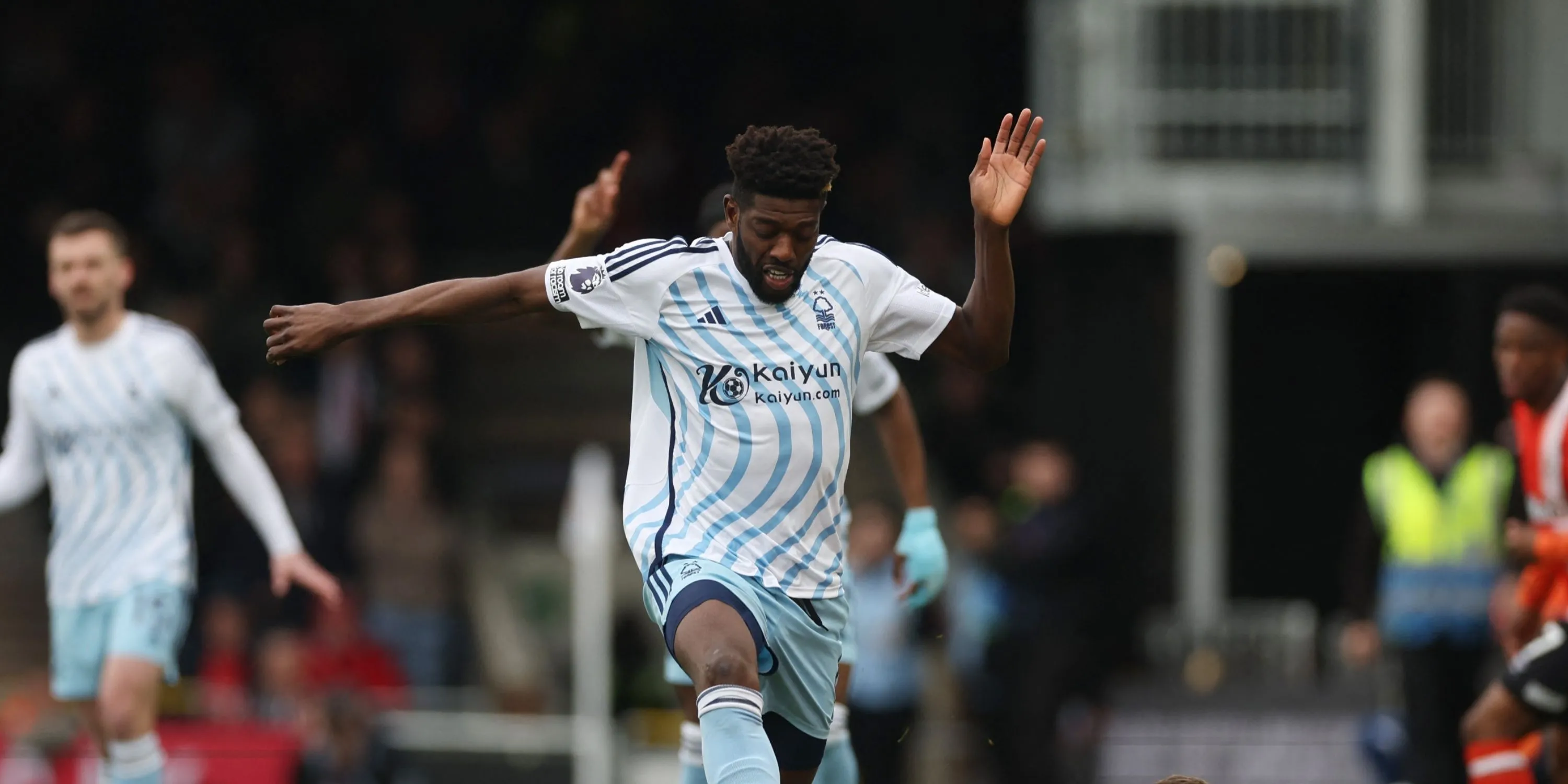 Tiền vệ Ibrahim Sangare thi đấu cho Nottingham Forest