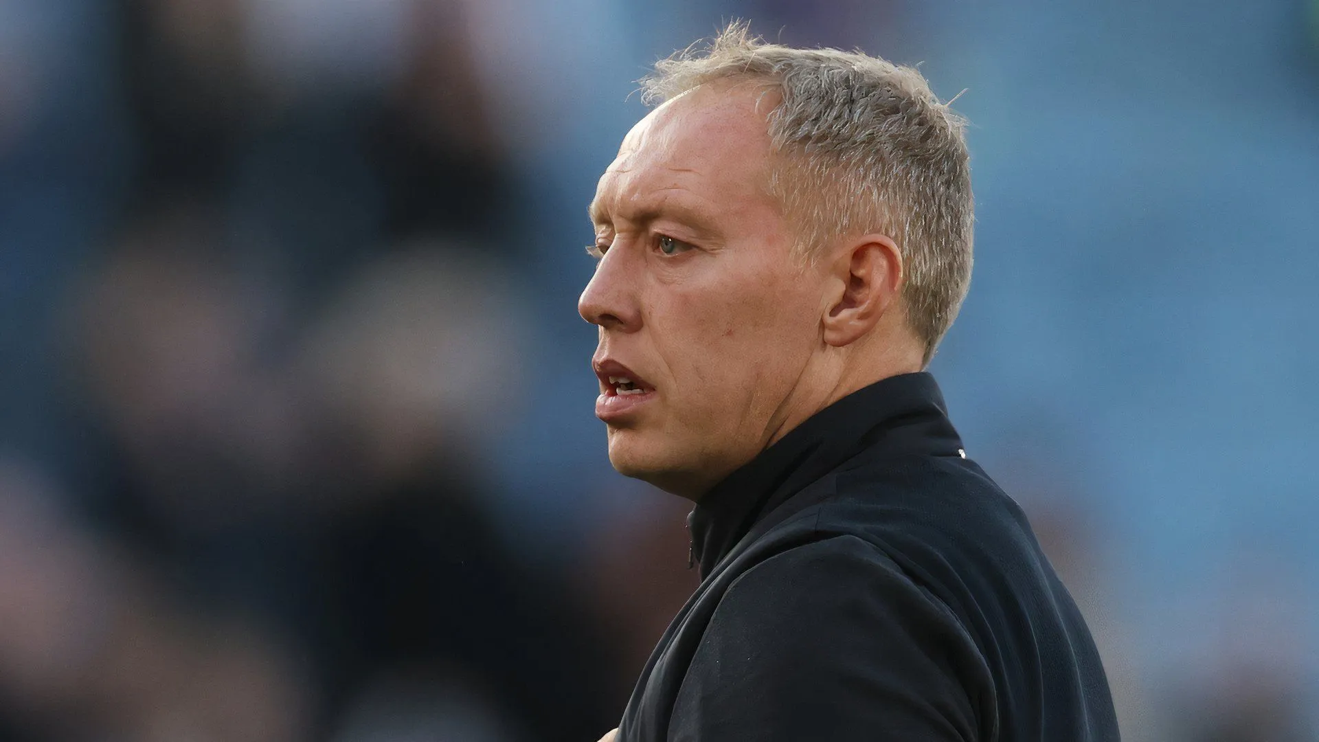 Huấn luyện viên Steve Cooper