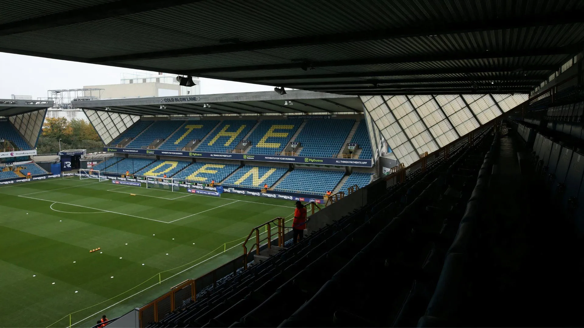 Toàn cảnh sân vận động The Den, sân nhà của CLB Millwall