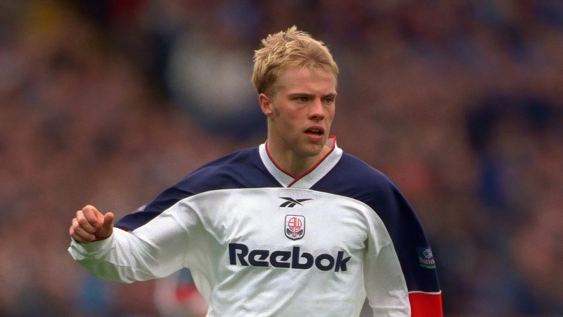 Eidur Gudjohnsen trong màu áo Bolton Wanderers thời kỳ đỉnh cao sự nghiệp