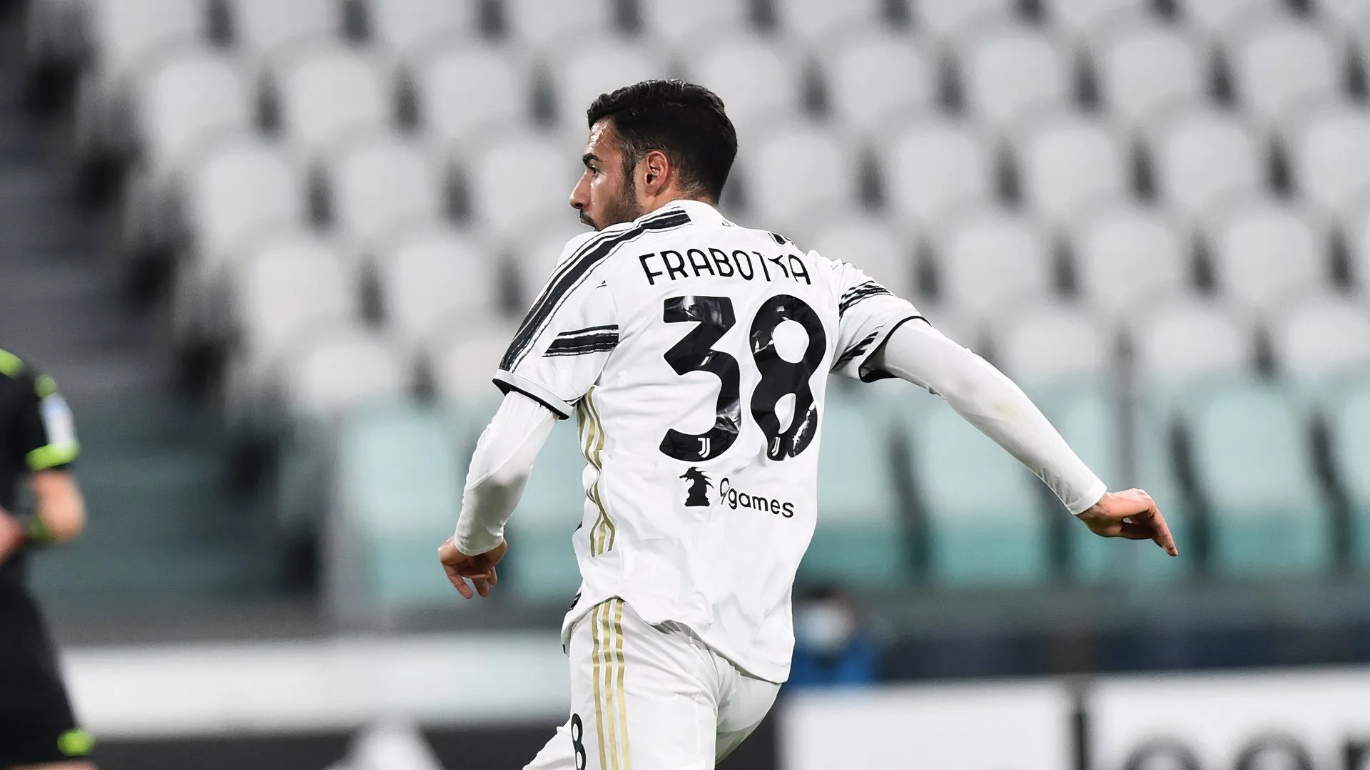 Hậu vệ Gianluca Frabotta thời còn thi đấu cho Juventus
