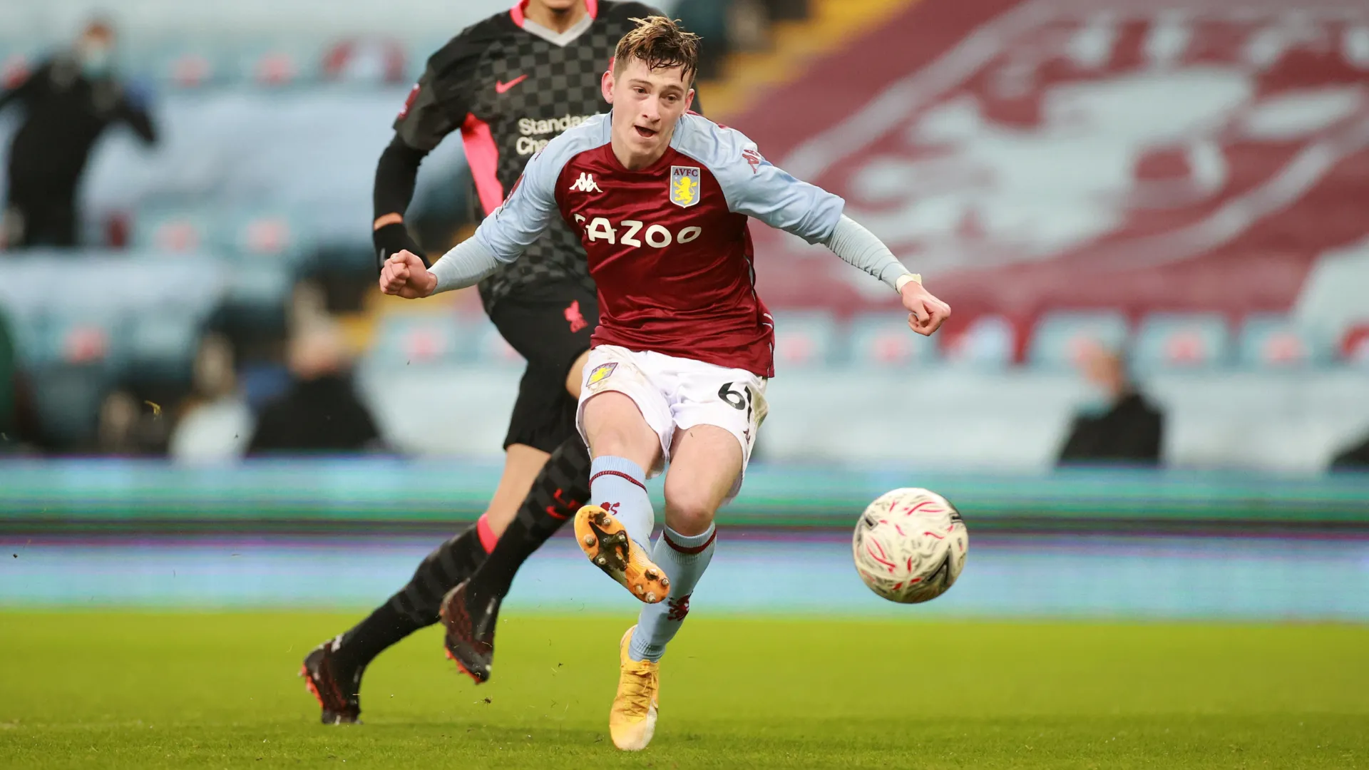 Louie Barry, tiền đạo trẻ đầy tiềm năng từ Aston Villa, mục tiêu của Sheffield United