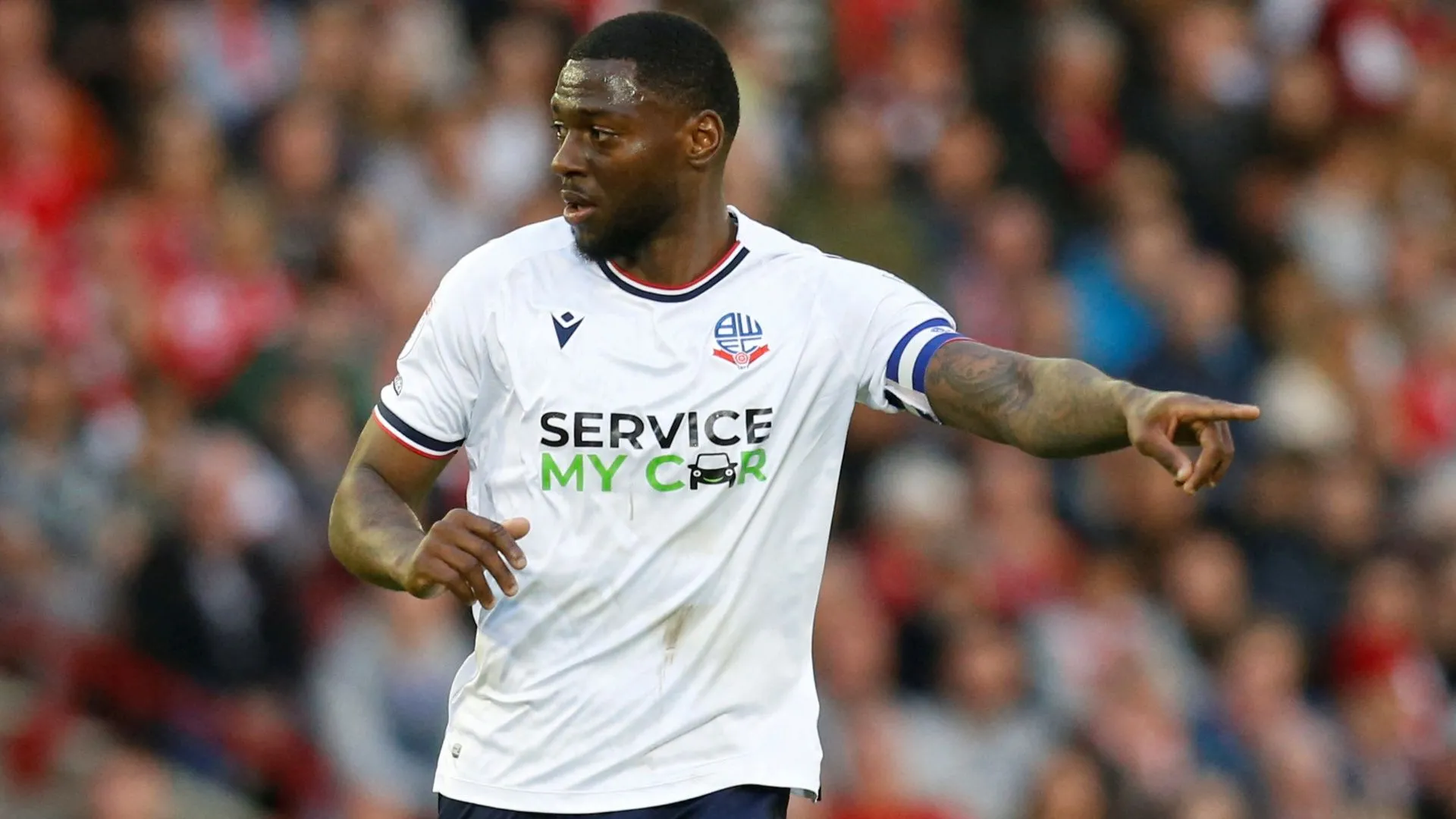 Tân binh Ricardo Santos của Swansea City trong một trận đấu