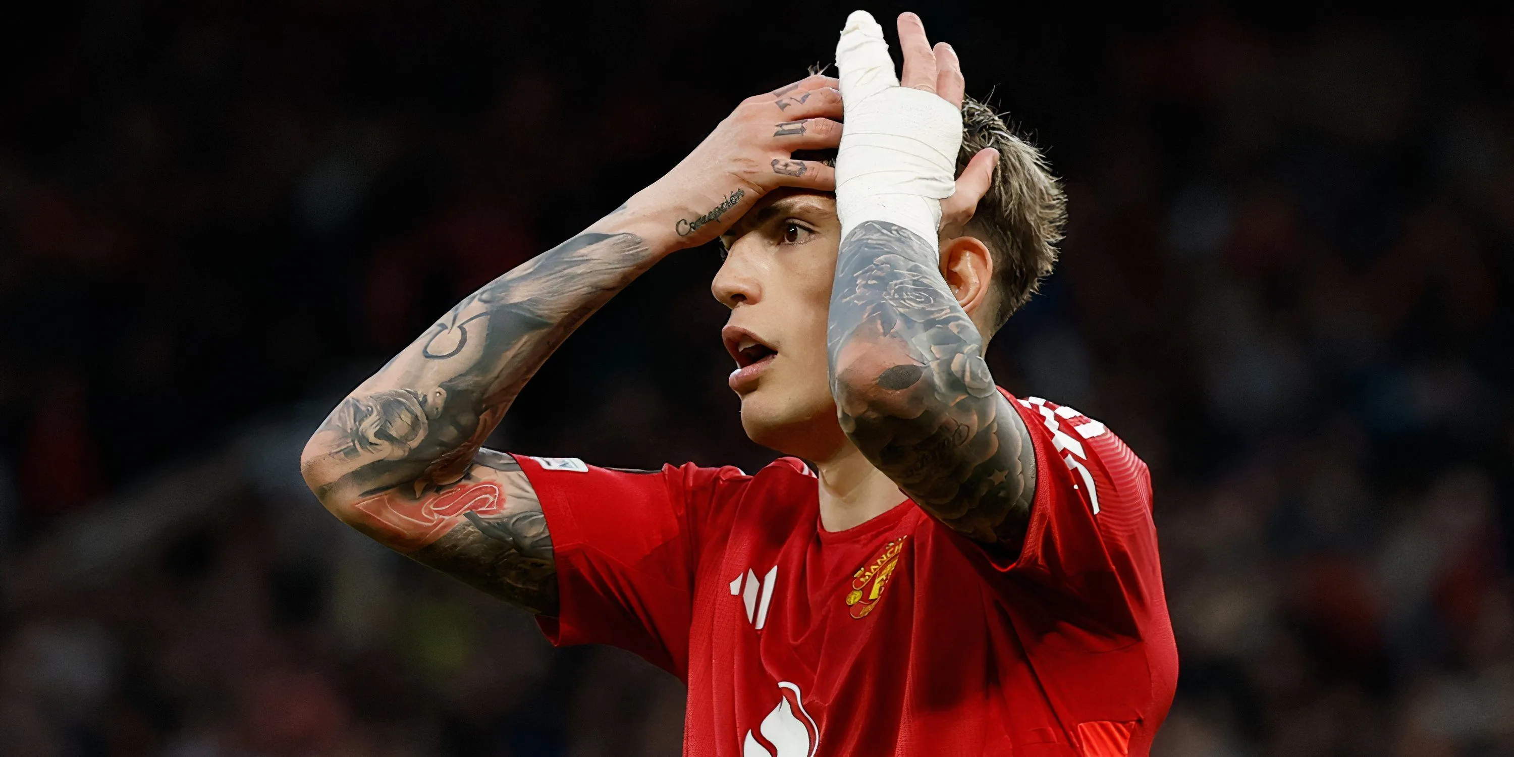 Tiền đạo trẻ Alejandro Garnacho trong màu áo Manchester United, người đã từ chối lời đề nghị từ Al-Nassr.