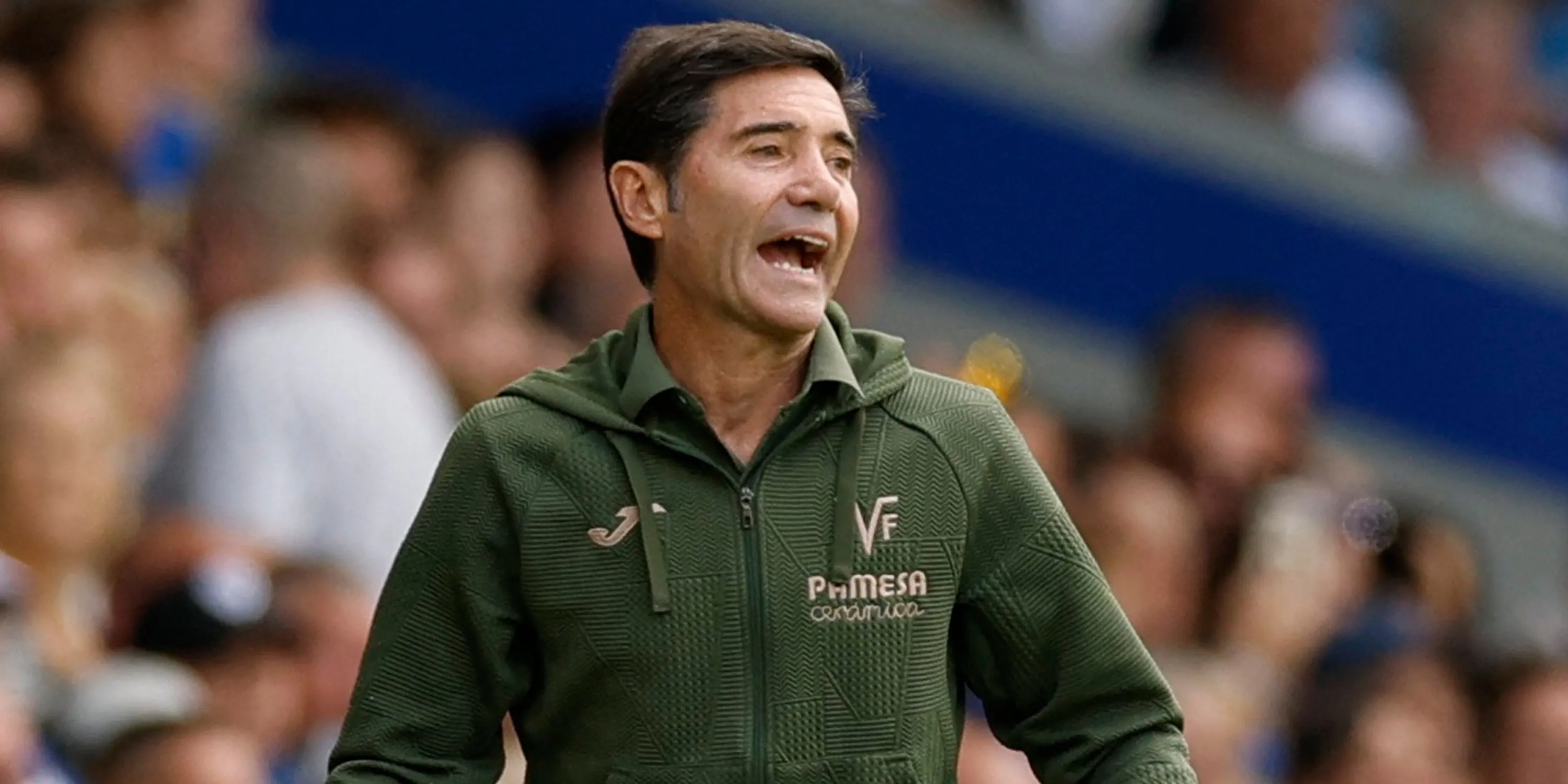 Đội hình Villarreal trước trận đấu Champions League, với nhiều cựu ngôi sao Premier League.