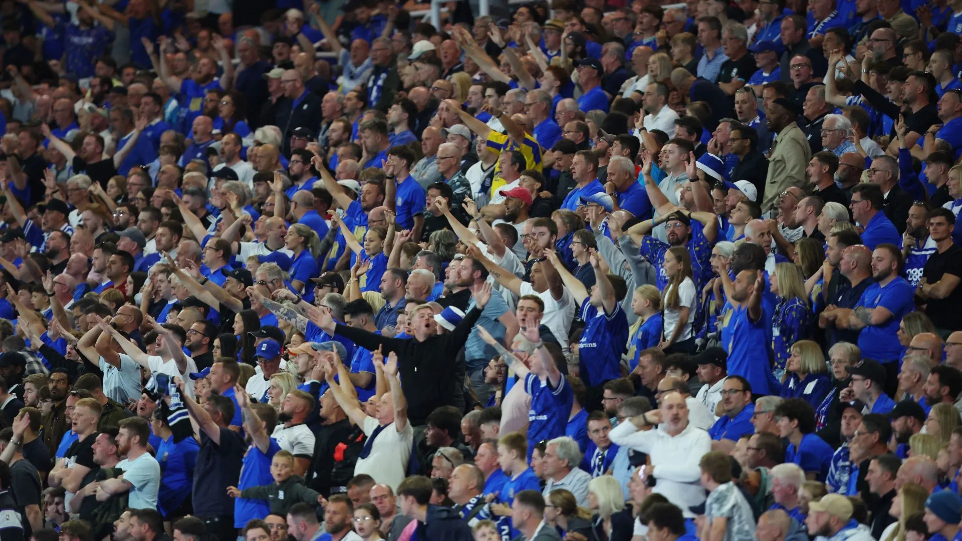 CĐV Birmingham City trên khán đài St. Andrew's