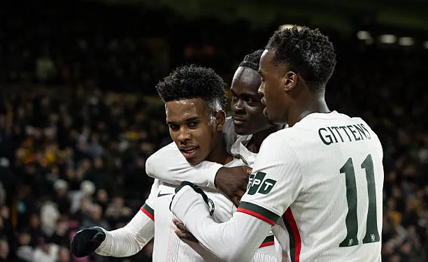 Chelsea sở hữu hàng công trẻ với 4 cầu thủ U21 ghi bàn trong một trận đấu chính thức