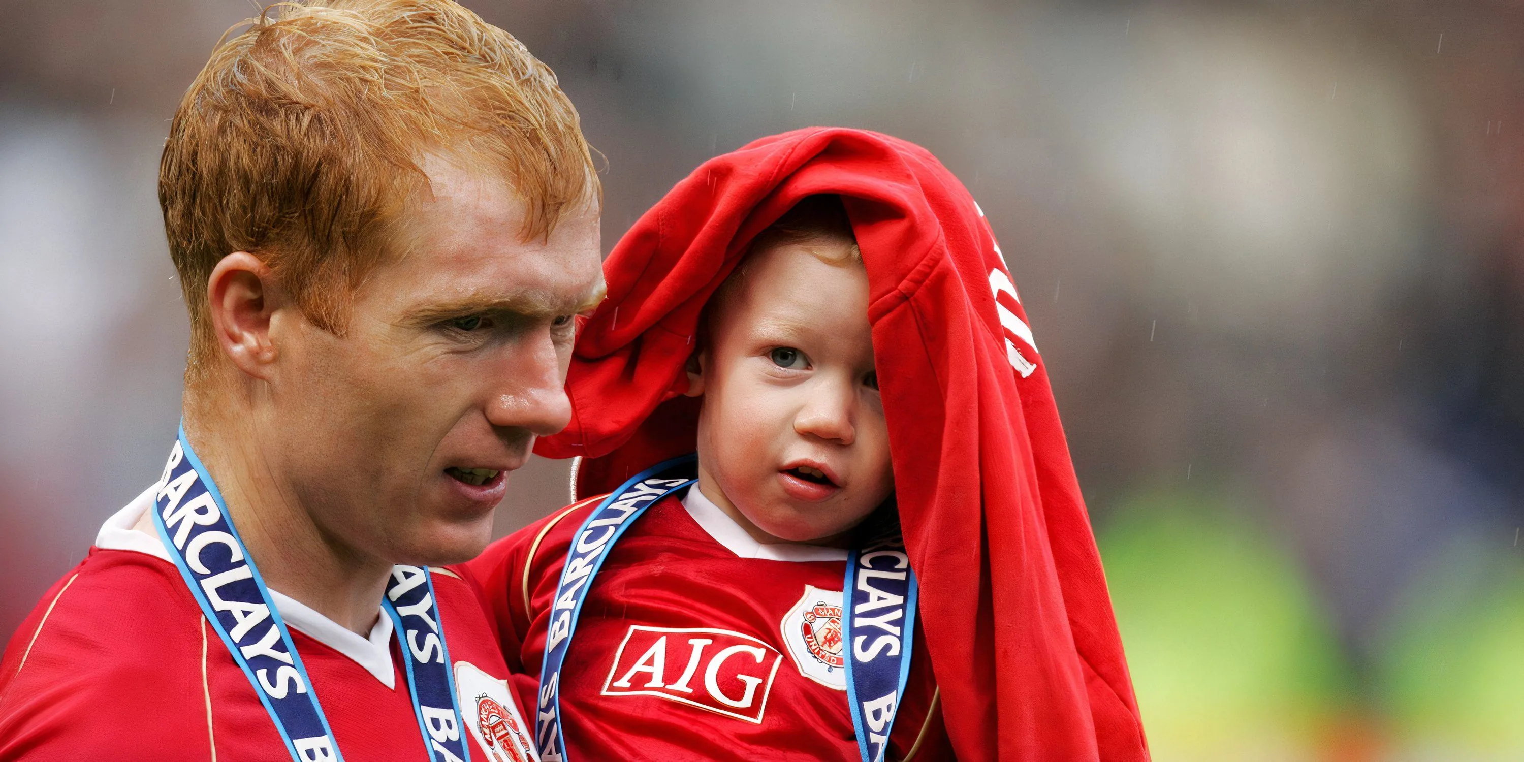 Paul Scholes tiếp tục gắn bó với các hoạt động từ thiện và truyền thông bóng đá