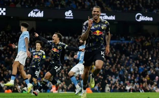 Leeds chơi bùng nổ ở hiệp hai, gây khó khăn lớn cho hàng thủ Manchester City